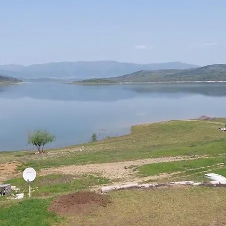 Marina Ilkoni At Jrebchevo Dam Villa