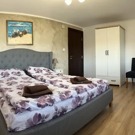 Marina Ilkoni At Jrebchevo Dam * Kriwa-Kruscha