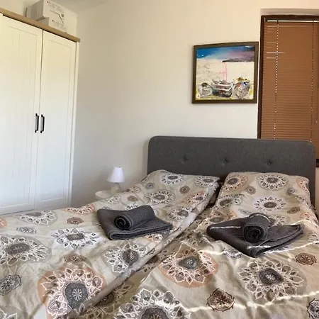 Marina Ilkoni At Jrebchevo Dam 빌라 *