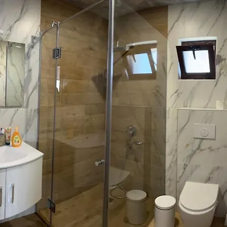 Marina Ilkoni At Jrebchevo Dam *