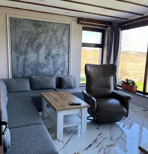 Вилла Marina Ilkoni At Jrebchevo Dam *