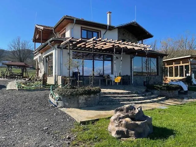 Вилла Marina Ilkoni At Jrebchevo Dam